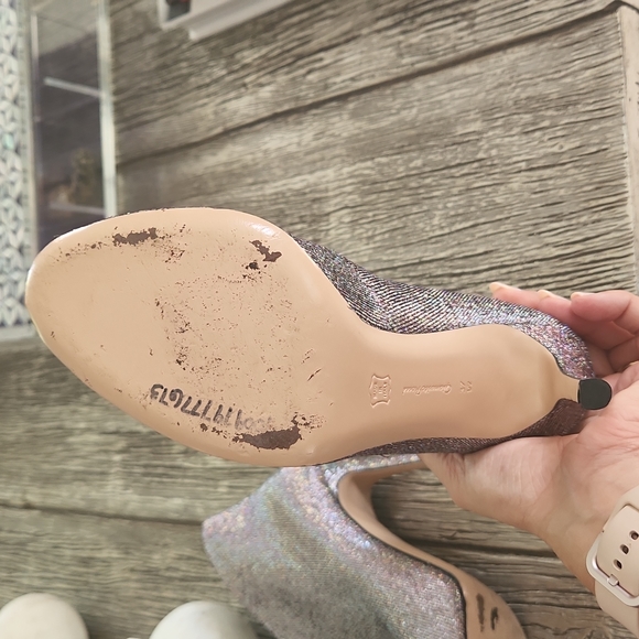 Gianvito Rossi Vamp Pump - Picture 10 of 11